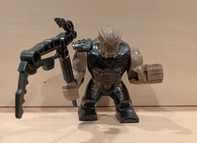 Big figure - Mini figures