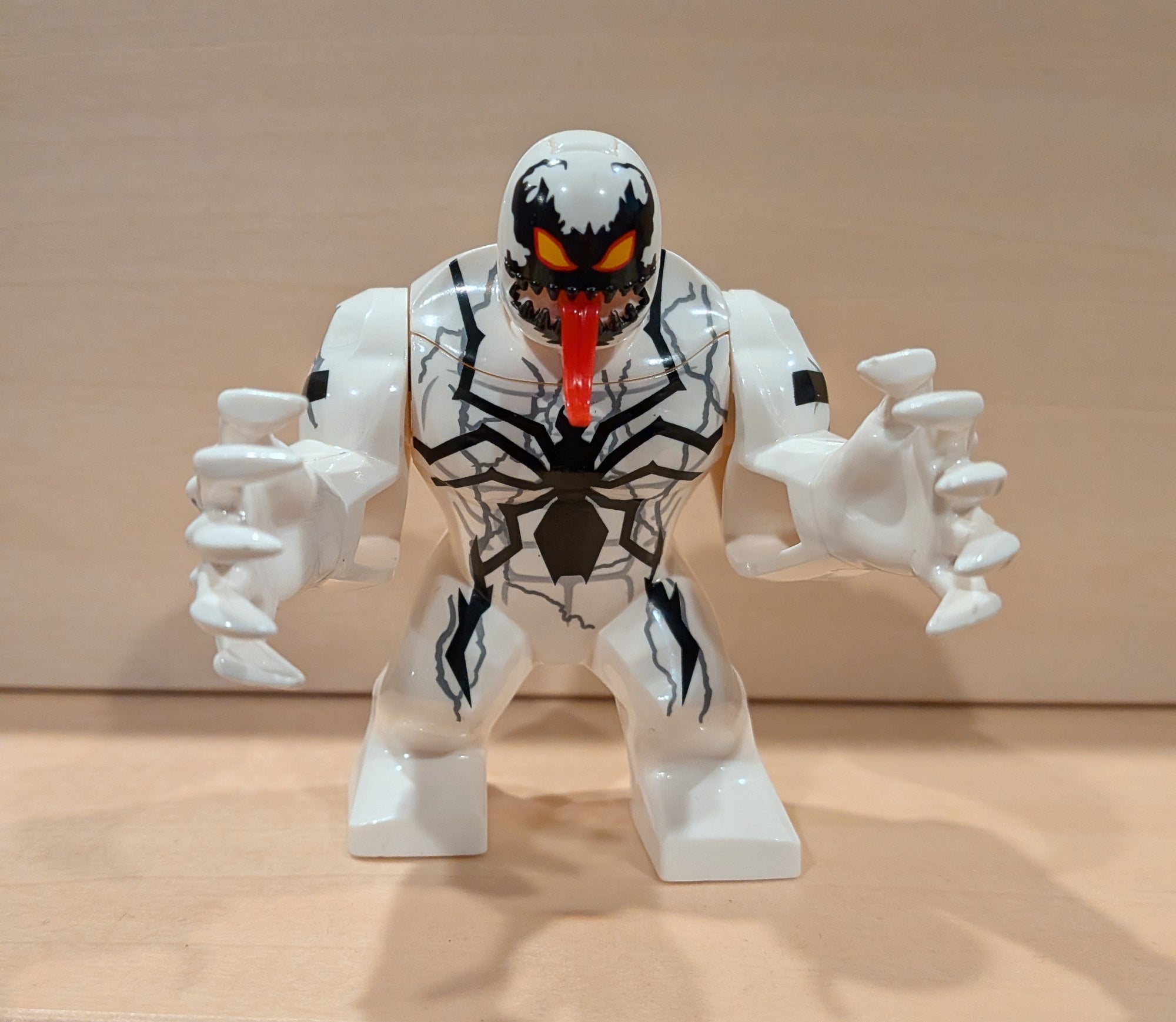 Big figure - Mini figures