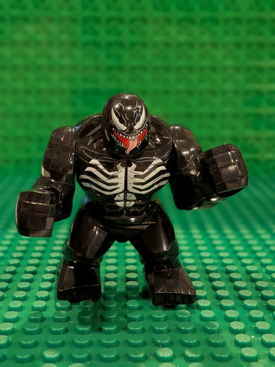 Big figure - Mini figures