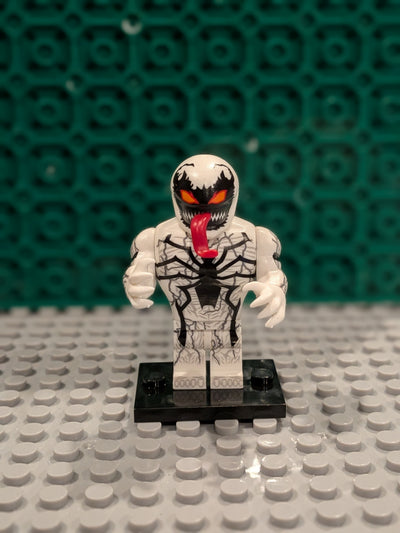 Deadpool & Marvel & D C Minifigures