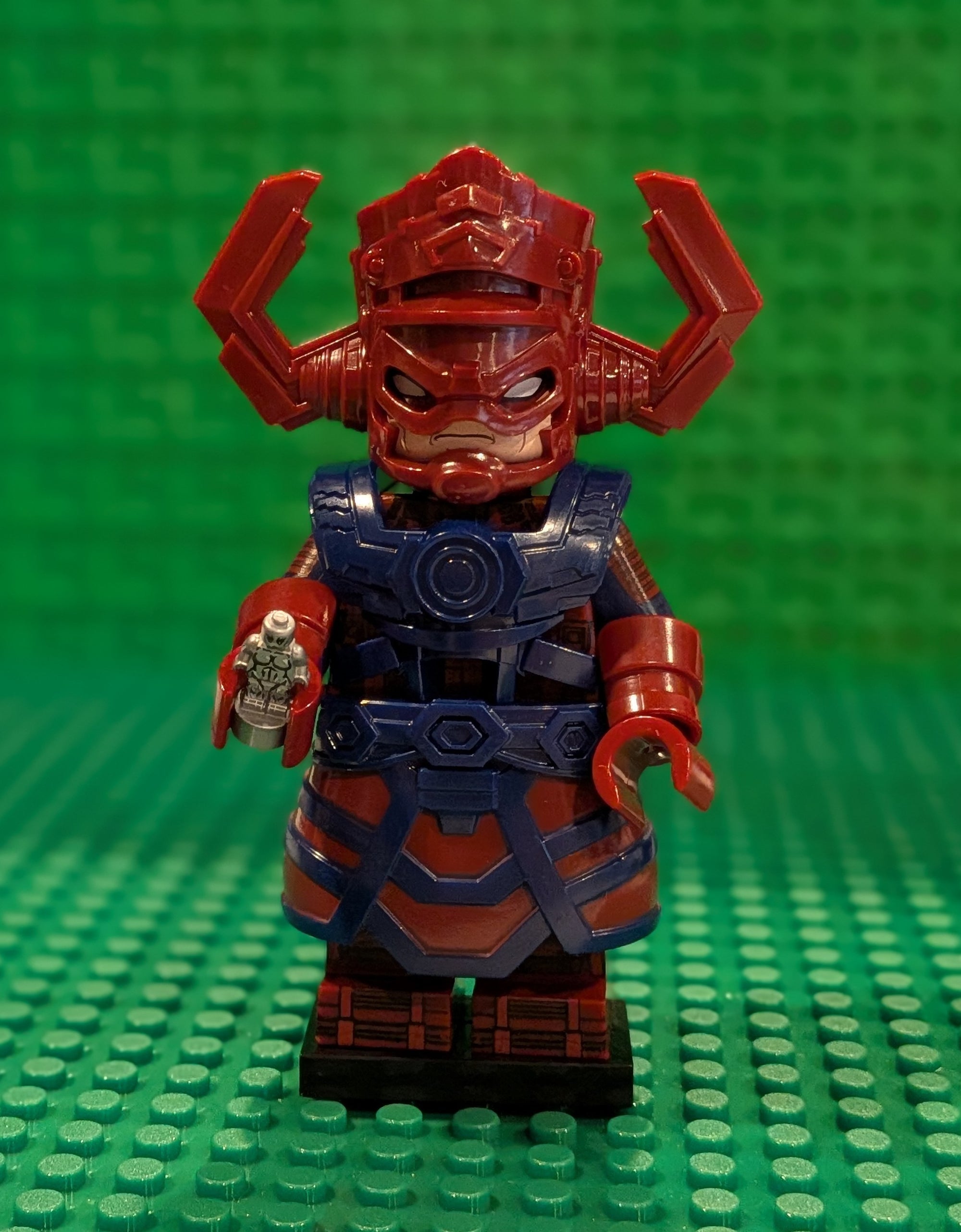 Big figure - Mini figures