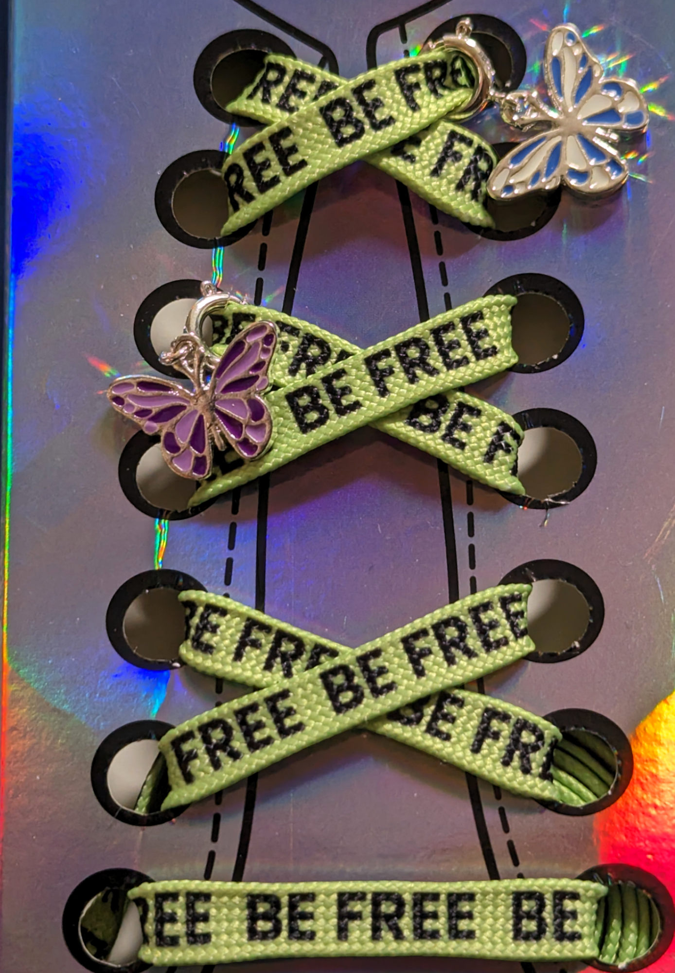 Be Free Shoelaces + Charm Set