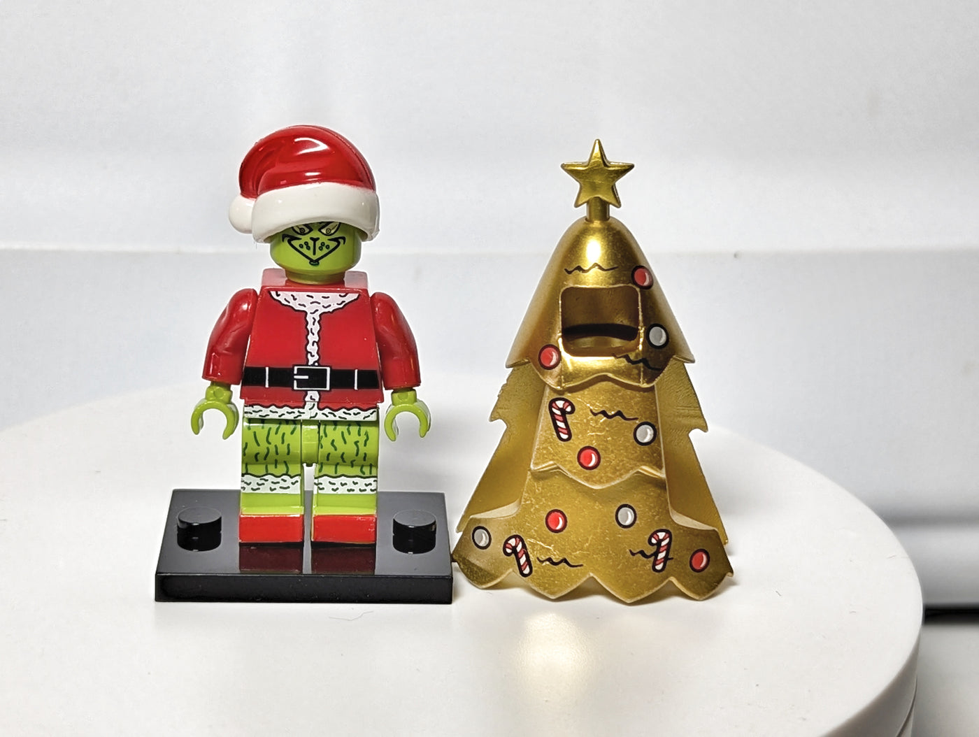 Grinch Mini Figure