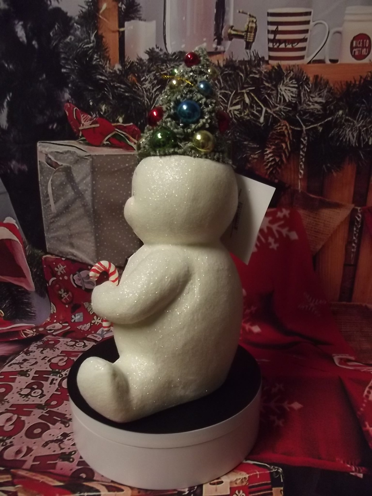 Retro Candy Cane Snowman w/Tree Med.