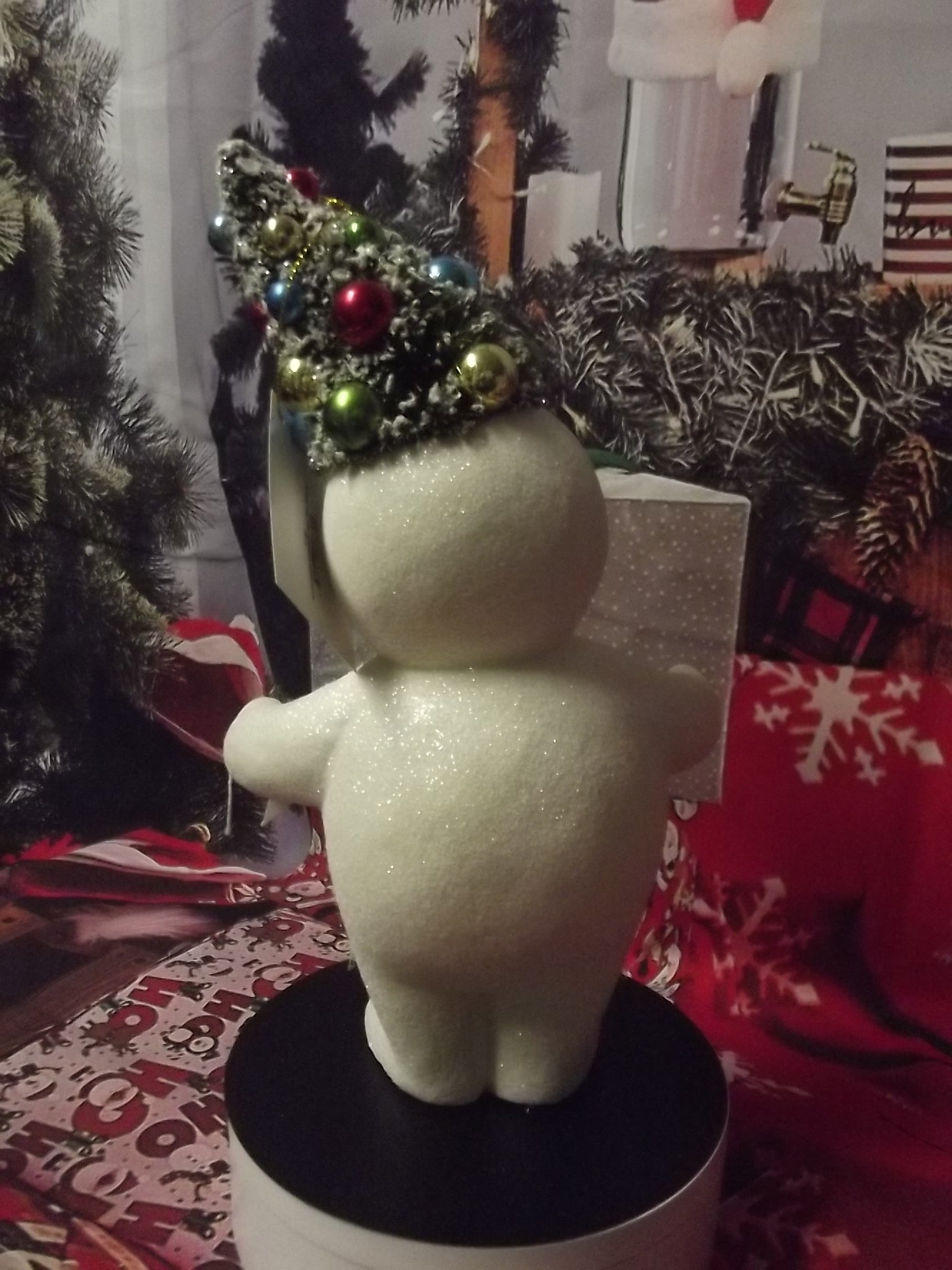 Retro Merry Snowman w/Tree Med.